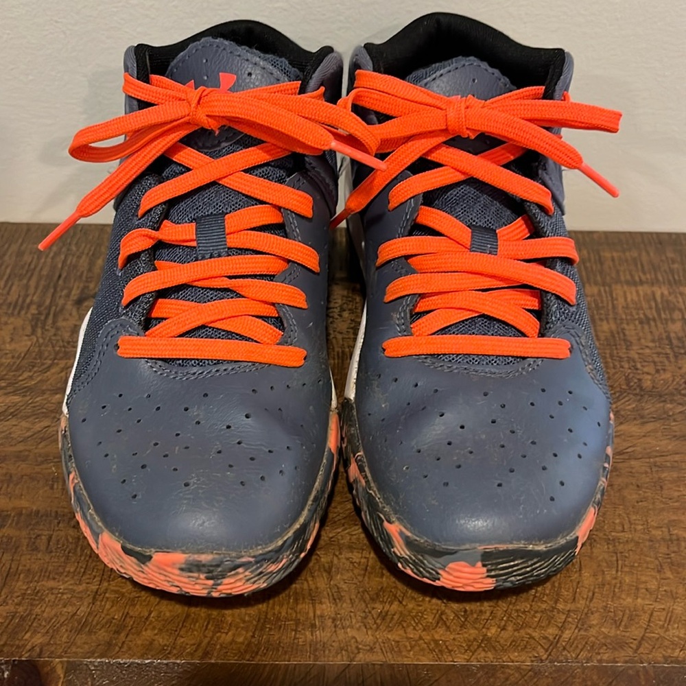 Under Armour Kids' Grade School Jet '21 Basketball Shoe